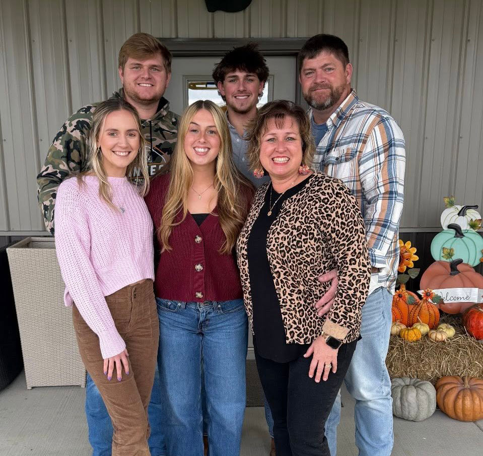 Craig, Cooper and Chloe and the rest of the family — 3C Hauling Solutions team
